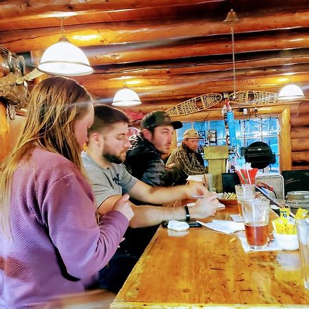 Gwin'S Lodge & Roadhouse Cooper Landing エクステリア 写真