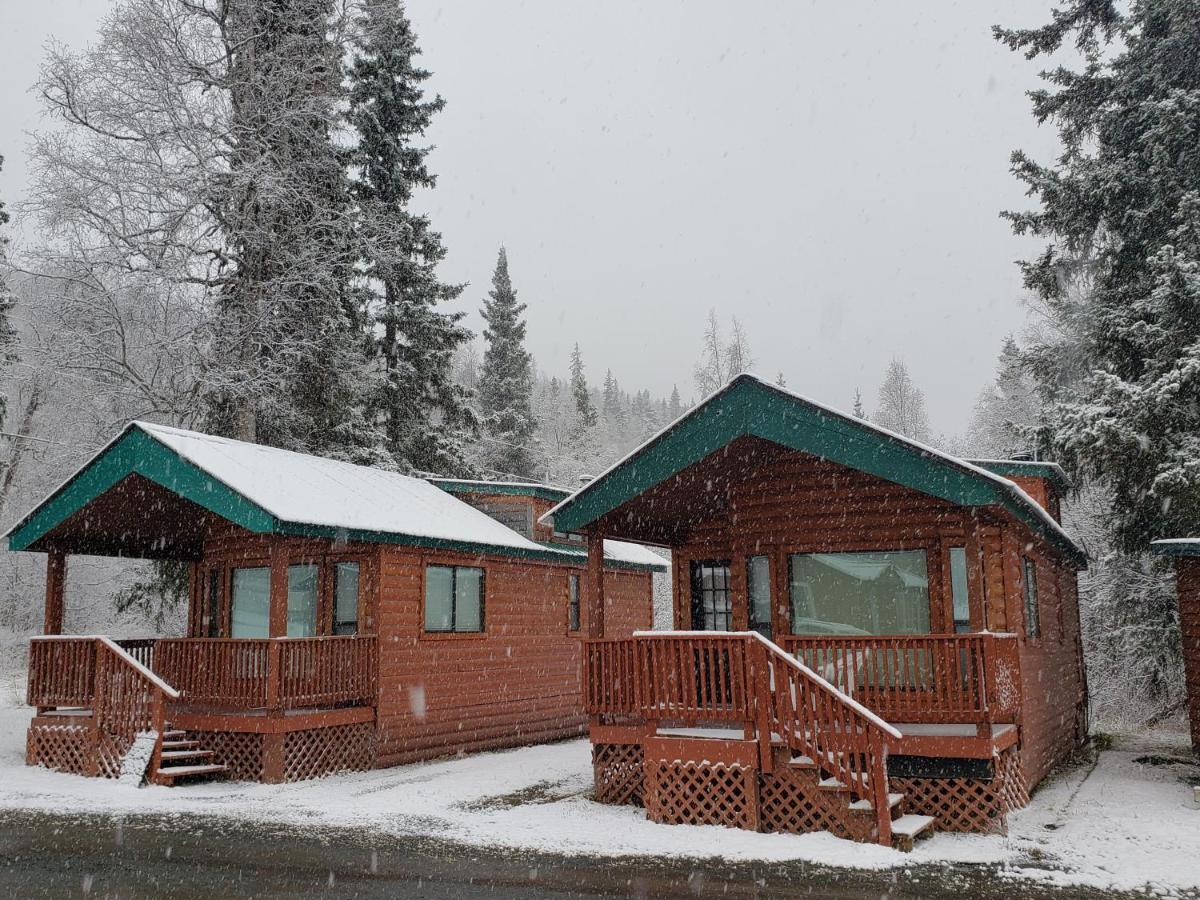 Gwin'S Lodge & Roadhouse Cooper Landing エクステリア 写真