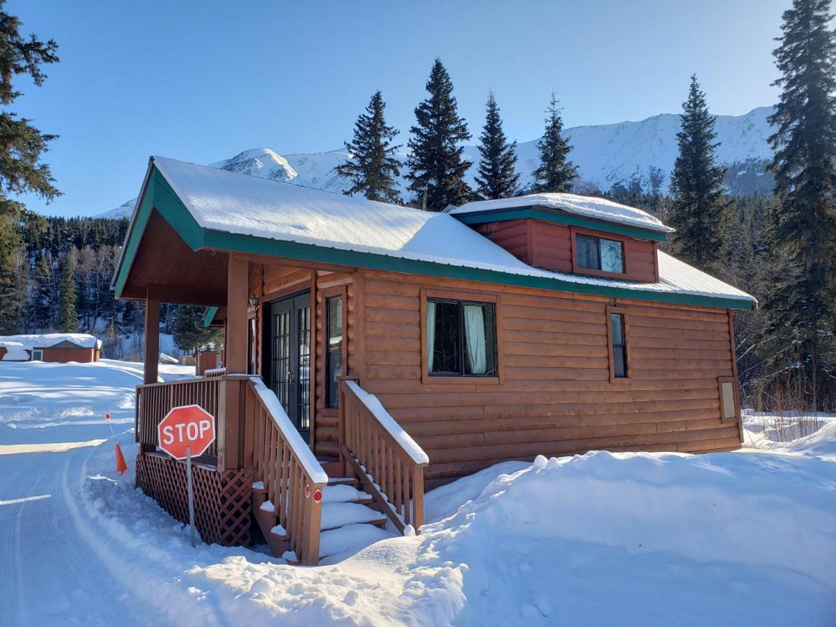 Gwin'S Lodge & Roadhouse Cooper Landing エクステリア 写真