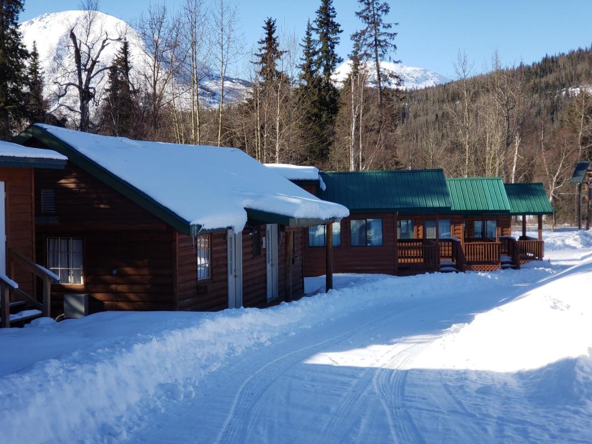 Gwin'S Lodge & Roadhouse Cooper Landing エクステリア 写真